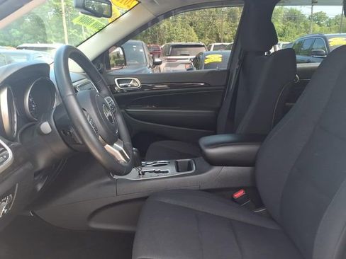 Used 2013 Jeep Grand Cherokee Laredo w/ Laredo E Group AWD/4WD image 22
