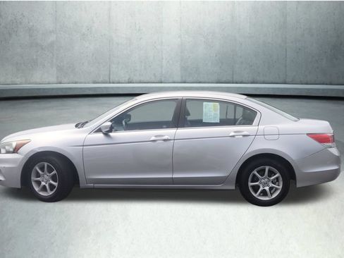 Used 2011 Honda Accord LX image 12