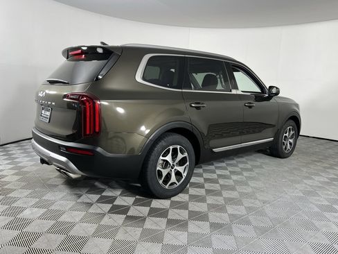 Used 2022 Kia Telluride EX w/ Towing Package image 7