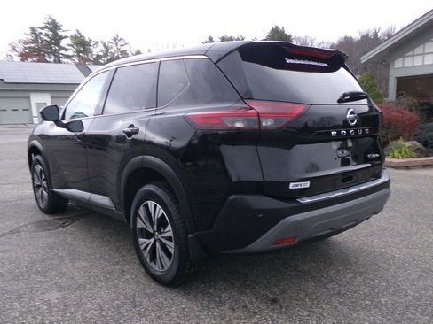 Used 2021 Nissan Rogue SV image 9