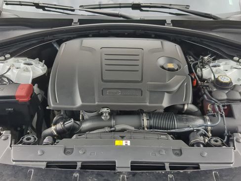 Certified 2025 Land Rover Range Rover Velar Dynamic SE image 15