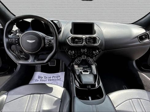 Used 2019 Aston Martin V8 Vantage Coupe RWD image 7