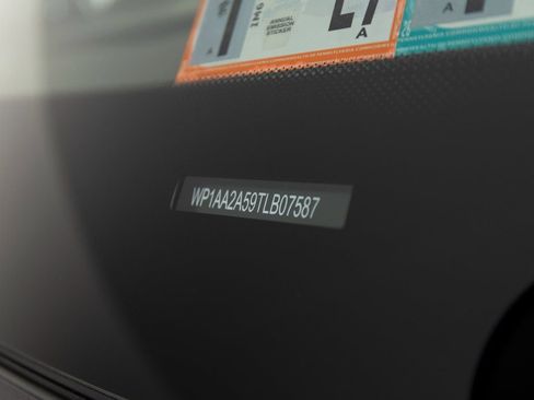 New 2026 Porsche Macan image 42