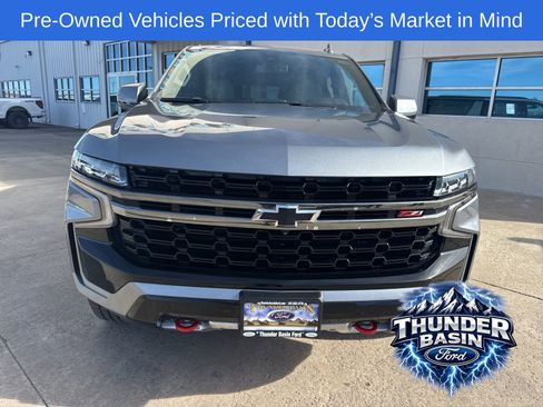 Used 2022 Chevrolet Suburban Z71 w/ Z71 Off-Road Package image 6
