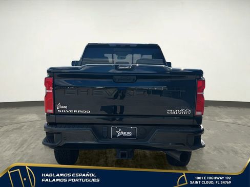 Certified 2024 Chevrolet Silverado 2500 High Country w/ High Country Premium Package AWD/4WD image 5