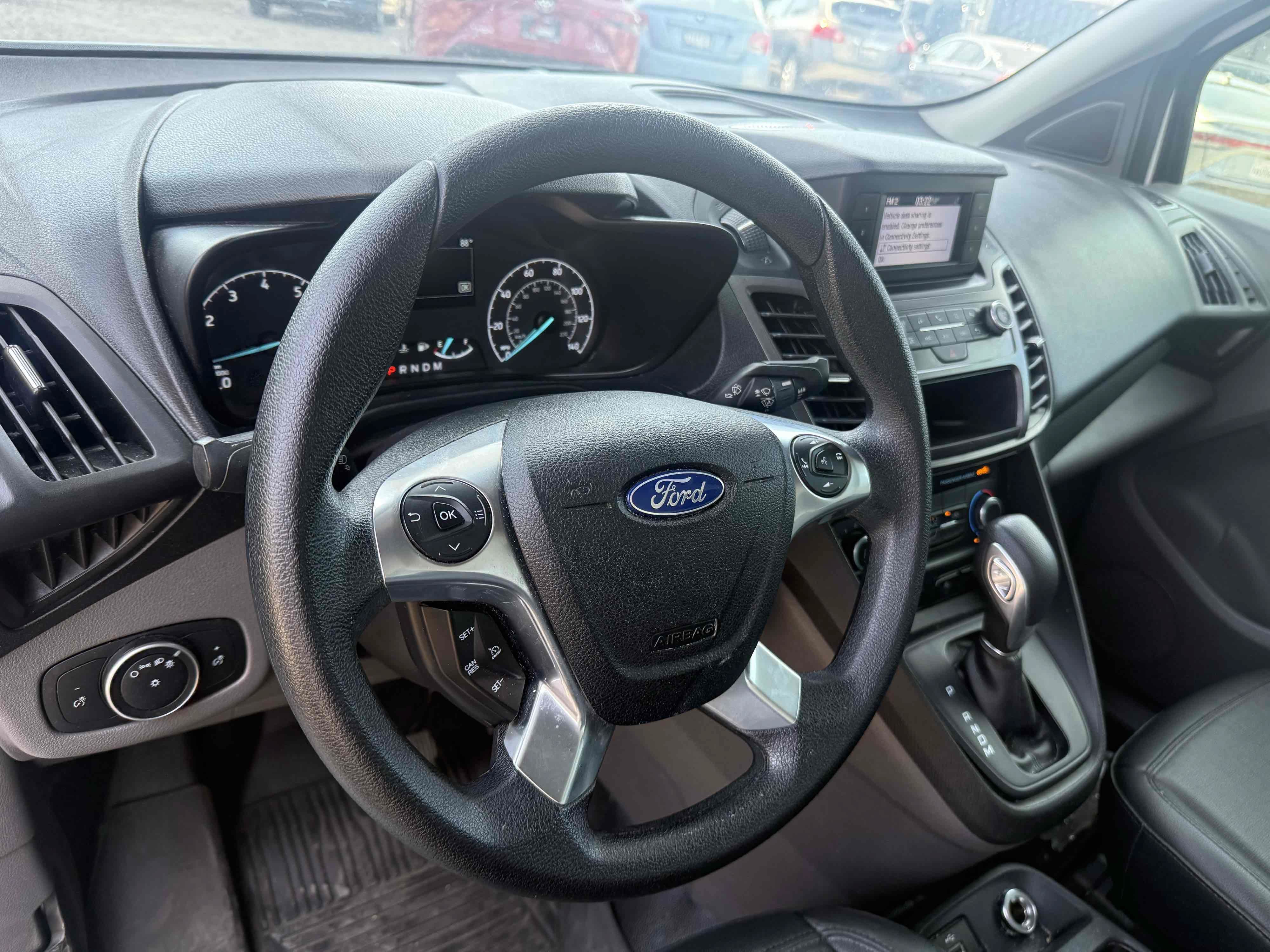 Used 2020 Ford Transit Connect XL FWD image 18