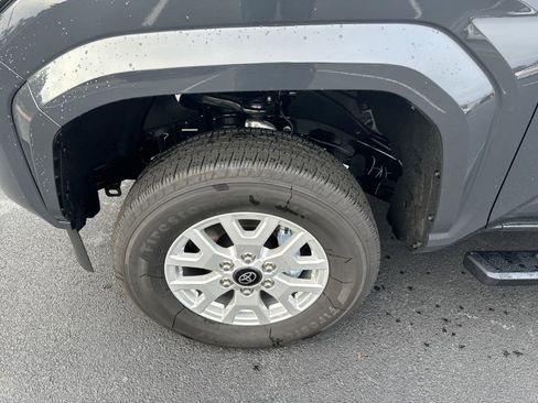 New 2024 Toyota Tacoma SR5 AWD/4WD image 9