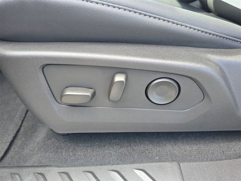 New 2025 Chevrolet Colorado LT w/ LT Convenience Package image 20