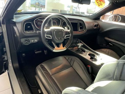 Used 2022 Dodge Challenger SRT Hellcat image 17
