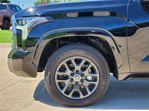 New 2024 Toyota Tundra Platinum image 5