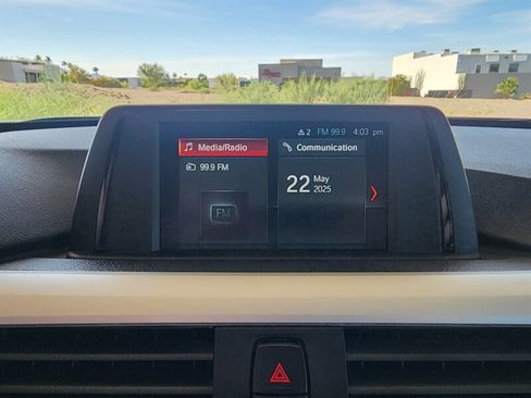 Used 2018 BMW 320i Sedan w/ Convenience Package image 32