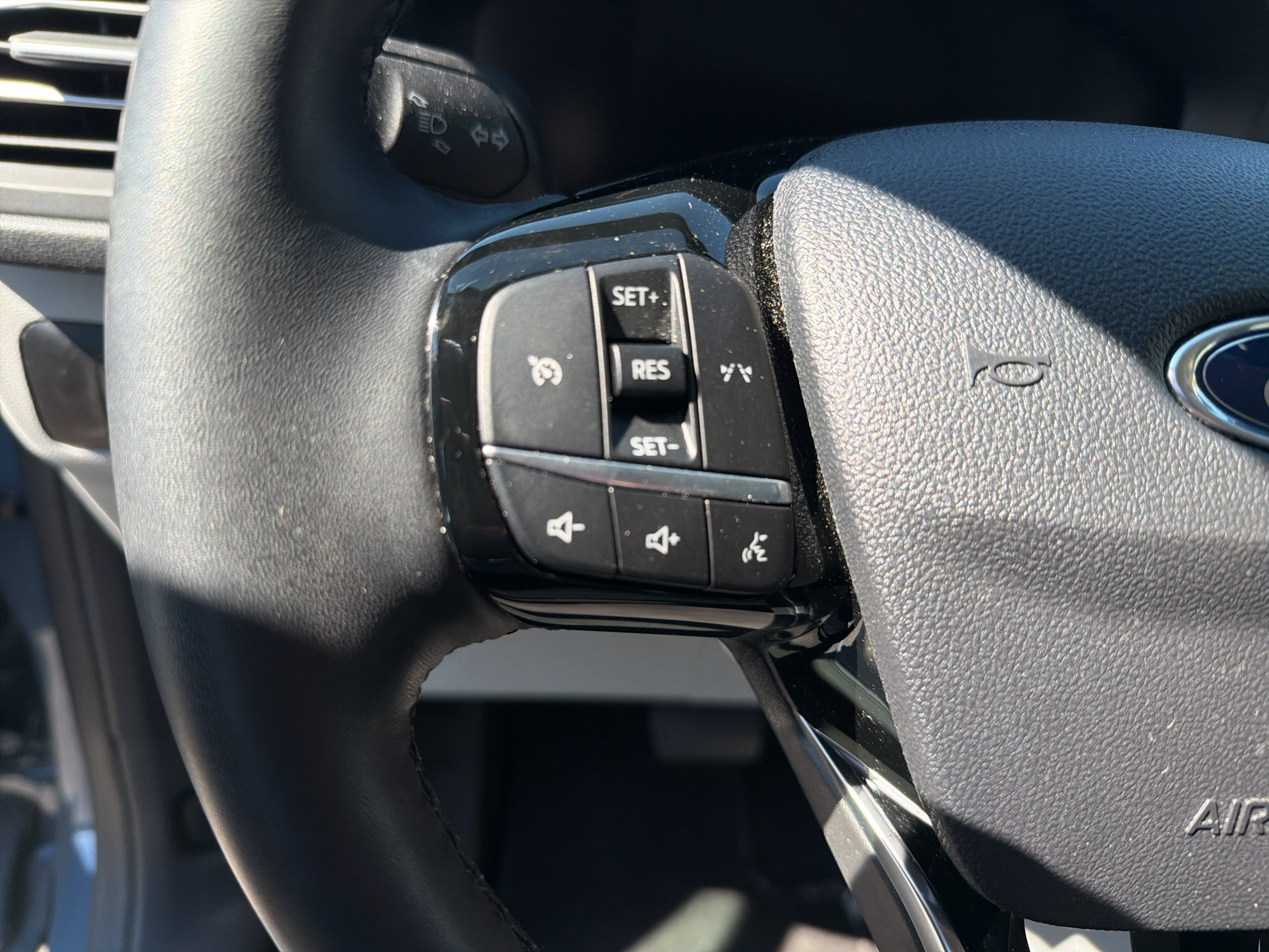 Used 2025 Ford Escape Active w/ Cold Weather Package FWD image 15
