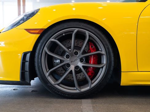 Used 2022 Porsche 718 Cayman GT4 image 7
