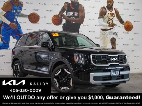 Used 2025 Kia Telluride S FWD image 1