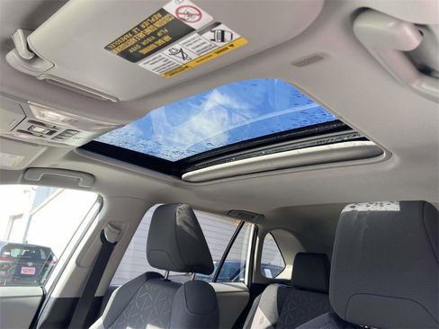 Used 2025 Toyota RAV4 XLE image 18