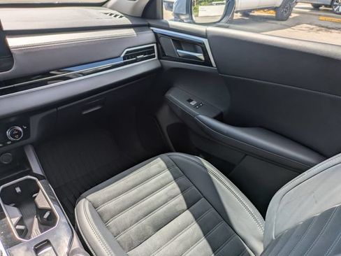 Used 2025 Mitsubishi Outlander SE AWD/4WD image 18