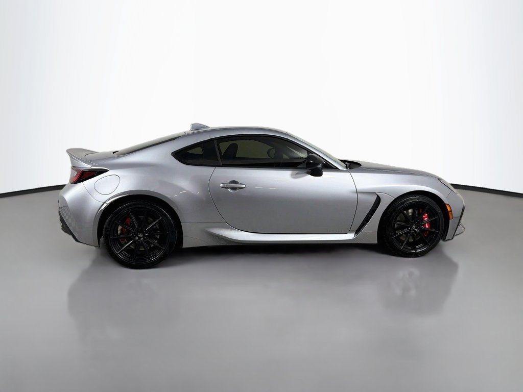 Used 2025 Toyota GR86 Premium w/ Performance Package RWD image 4