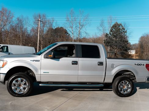 Used 2013 Ford F150 XLT w/ XLT Chrome Pkg image 3