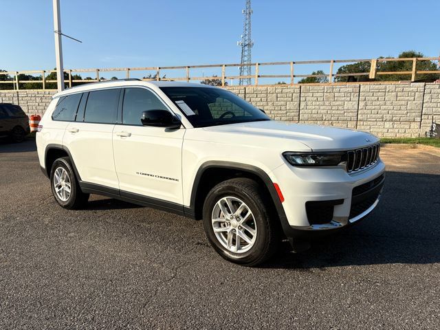 Used 2024 Jeep Grand Cherokee L Laredo AWD/4WD image 8