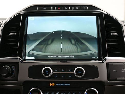 Used 2022 Ford F250 Lariat w/ Tremor Off-Road Package image 31