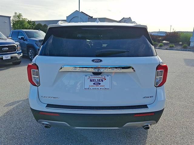 Certified 2021 Ford Explorer Limited w/ Equipment Group 301A AWD/4WD image 23