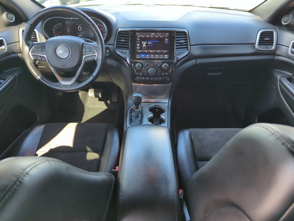 Used 2021 Jeep Grand Cherokee Laredo X AWD/4WD image 14