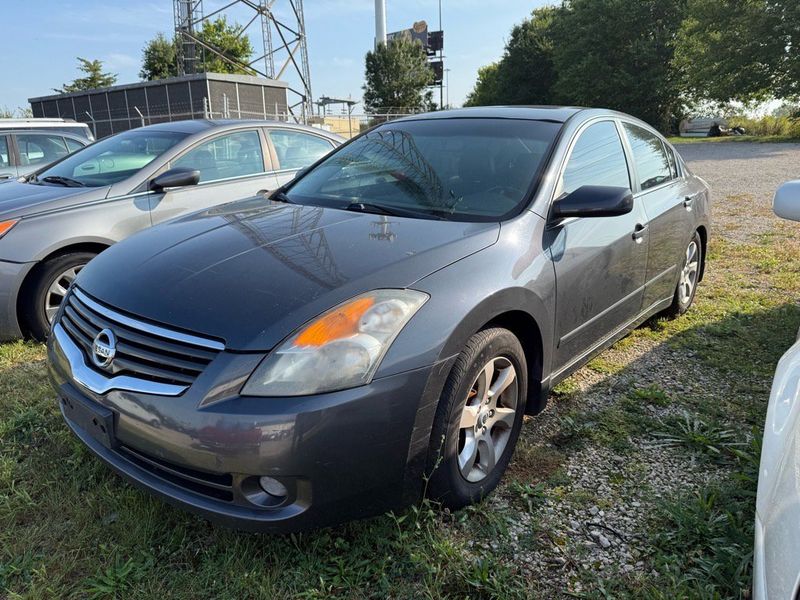 Used 2009 Nissan Altima 2.5 SL w/ SL Pkg image 1