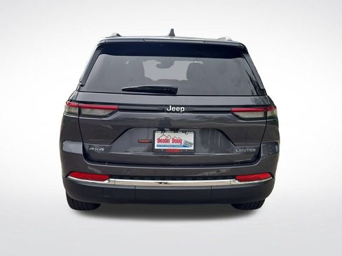 Used 2023 Jeep Grand Cherokee Limited AWD/4WD image 4
