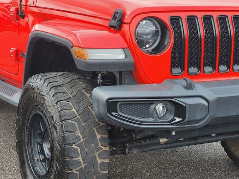 Used 2020 Jeep Wrangler Unlimited Sahara AWD/4WD image 28