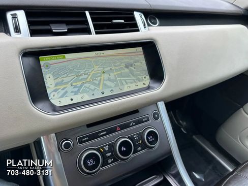 Used 2017 Land Rover Range Rover Sport HSE image 11