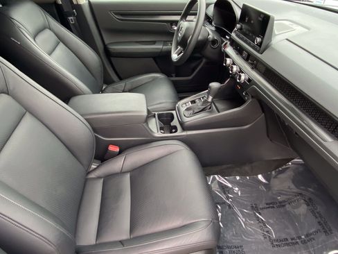 Certified 2025 Honda CR-V LX image 9