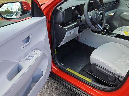 New 2026 Hyundai Kona SE image 10
