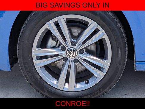 Used 2024 Volkswagen Jetta SE FWD image 9