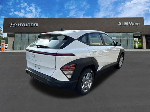 Certified 2026 Hyundai Kona SE FWD image 5