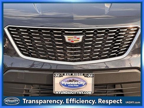 Used 2023 Cadillac XT4 Luxury w/ Cold Weather Package image 9
