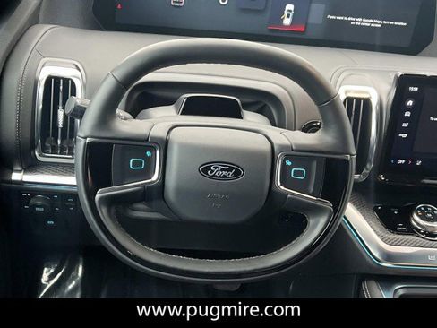 New 2025 Ford Expedition Platinum w/ Stealth Performance Package image 18