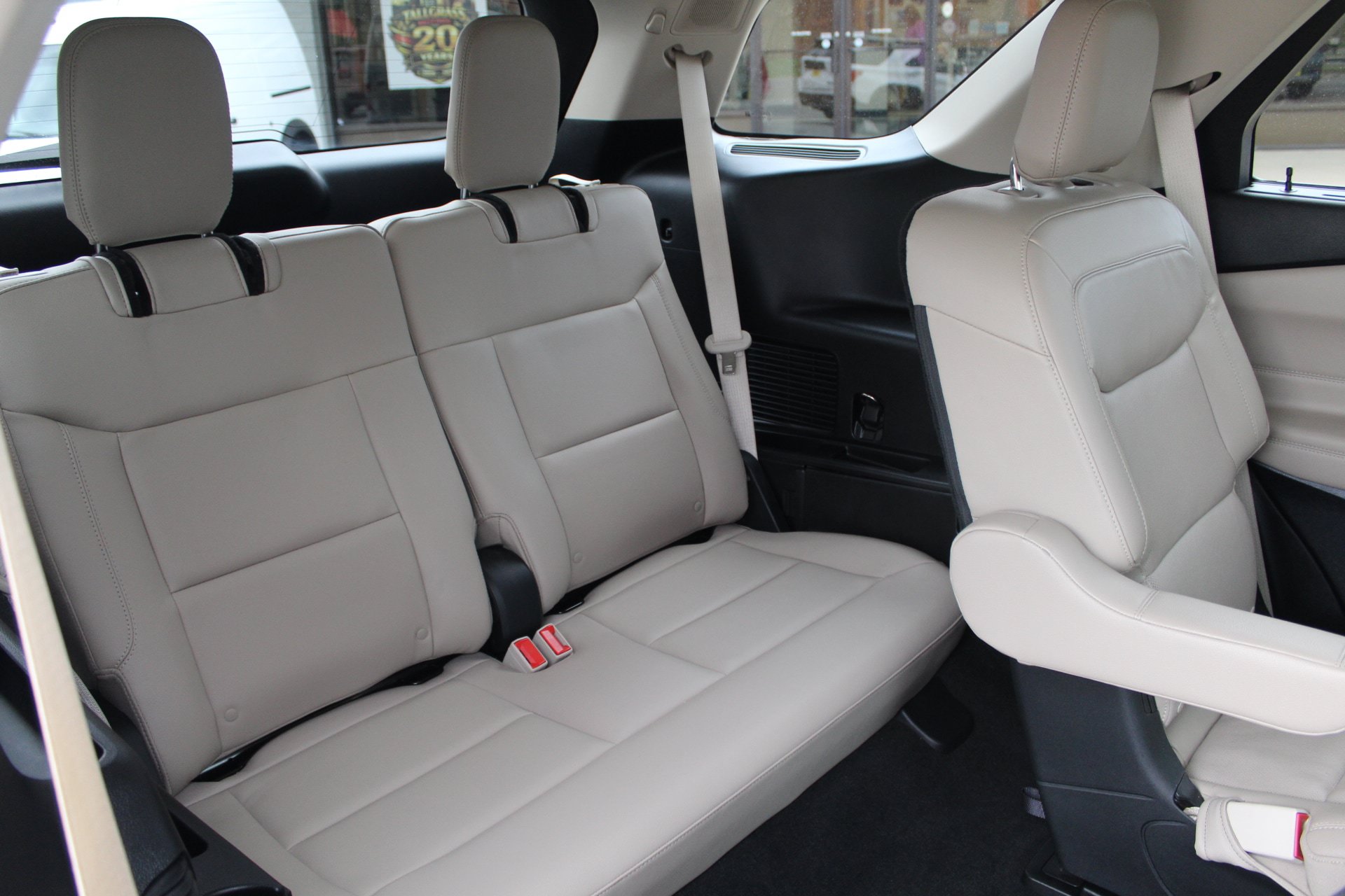 Used 2020 Ford Explorer Limited AWD/4WD image 22
