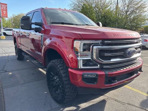 Used 2020 Ford F350 Platinum w/ Tremor Off-Road Package AWD/4WD image 1