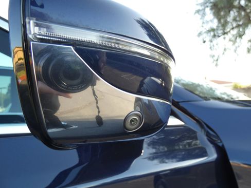 Used 2016 BMW 750i xDrive image 91