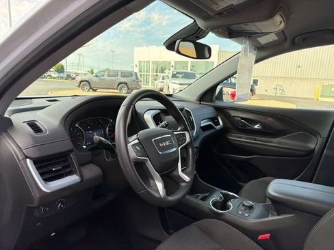 Used 2023 GMC Terrain SLE w/ Driver Convenience Package FWD image 14