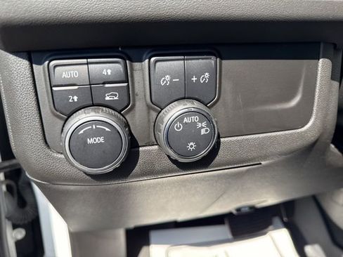 Used 2022 Chevrolet Tahoe RST w/ Luxury Package image 32