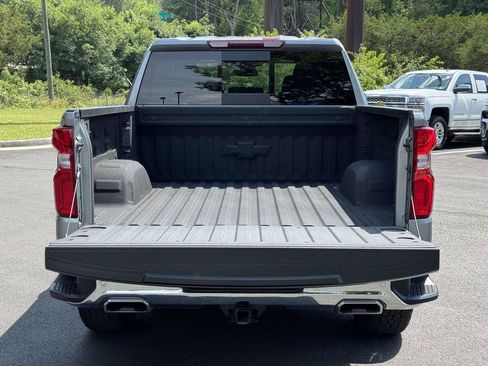 Used 2024 Chevrolet Silverado 1500 LTZ AWD/4WD image 17