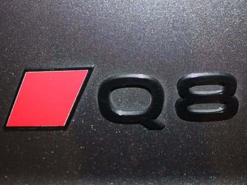 Certified 2025 Audi Q8 Premium Plus w/ Premium Plus Package image 28