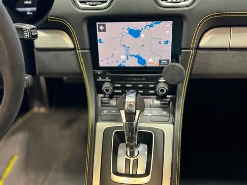 Used 2021 Porsche 718 Cayman GT4 image 25