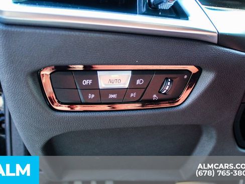 Used 2025 BMW M240i xDrive Coupe w/ Premium Package image 32