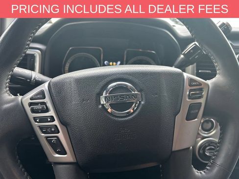 Used 2017 Nissan Titan PRO-4X w/ Pro-4x Convenience Package AWD/4WD image 10