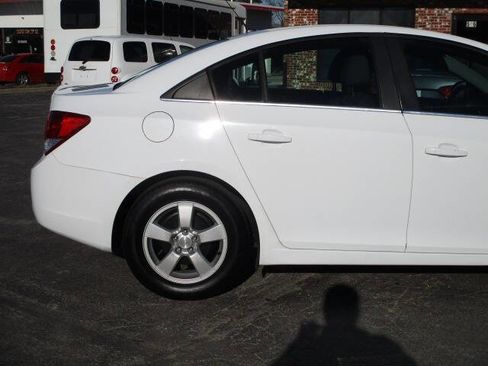 Used 2014 Chevrolet Cruze LT image 6