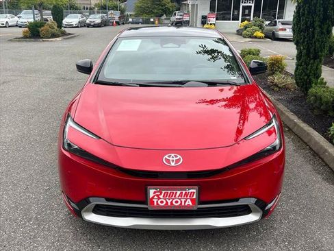 Certified 2026 Toyota Prius Plug-In Hybrid w/ Limited Premium Package FWD image 5