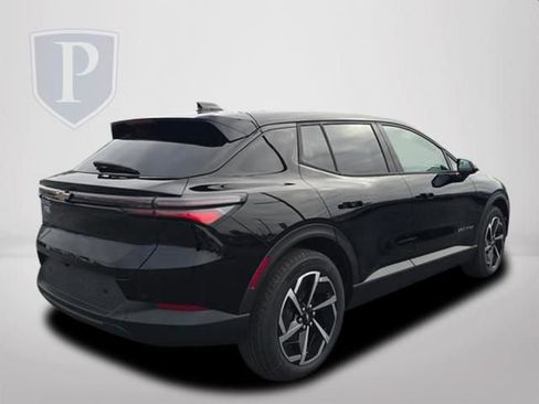 New 2026 Chevrolet Equinox EV LT image 5