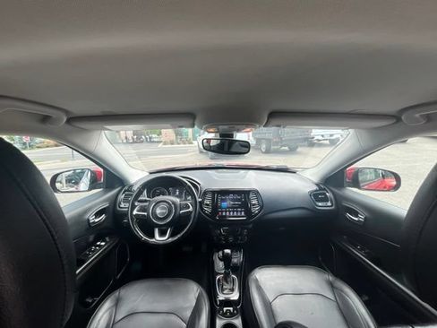 Used 2019 Jeep Compass Limited AWD/4WD image 36